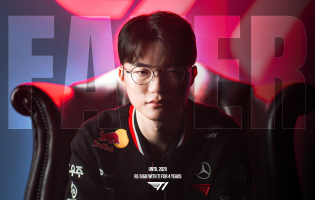 Faker lis&auml;&auml; entisest&auml;&auml;n kunniamerkkej&auml;&auml;n saadessaan Etel&auml;-Korean kunniapoliisin arvon