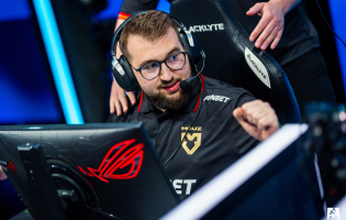 BLAST Bounty -kes&auml; 2026: Joukkueet Spirit ja Mouz etenev&auml;t v&auml;lieriin