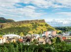 Pelastushenkil&ouml;st&ouml; taisteli y&ouml;n aikana tulipaloa vastaan Arthur&rsquo;s Seatilla Edinburghissa