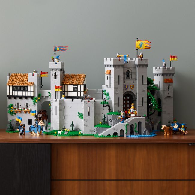 Lego juhlii 90. vuosipäiväänsä tuomalla takaisin fanien suosikkisetin