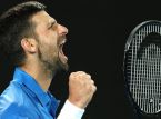 Novak Djokovic tanssii p&auml;&auml;sty&auml;&auml;n v&auml;lieriin uudessa Wimbledonin klassikkokamppailussa