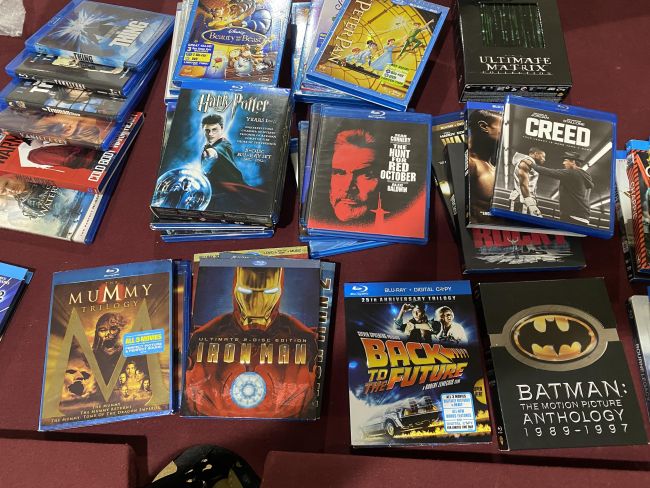 Jälleen yksi merkki siitä, että fyysisen median loppu on koittamassa