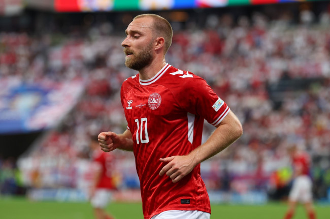 Christian Eriksen on tajuissaan ja 