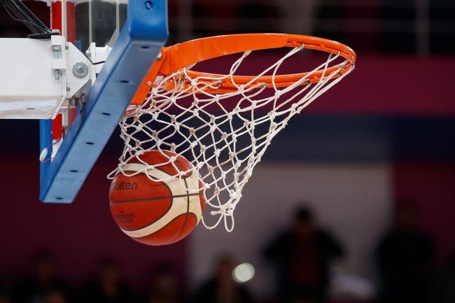 NBA:n runkosarja päättyy tänä viikonloppuna: joukkueet pääsevät ja putoavat pudotuspeleihin ja pudotuspeleihin, tämänhetkinen sulku